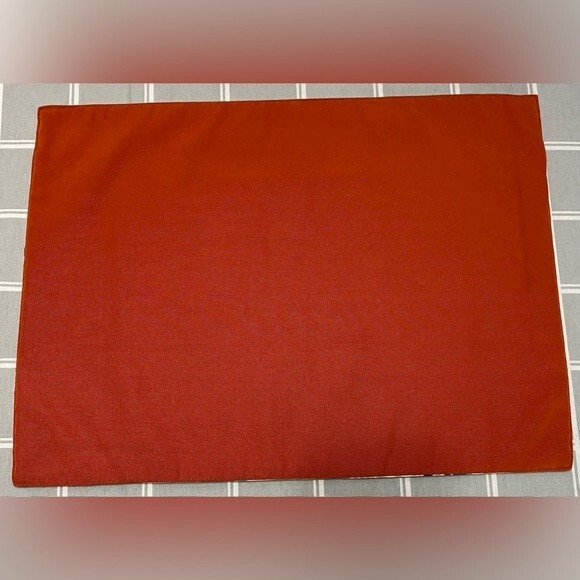 Set of 4) cloth placemats beautiful vibrant colors and a sturdy durable fabric - Picture 2 of 3